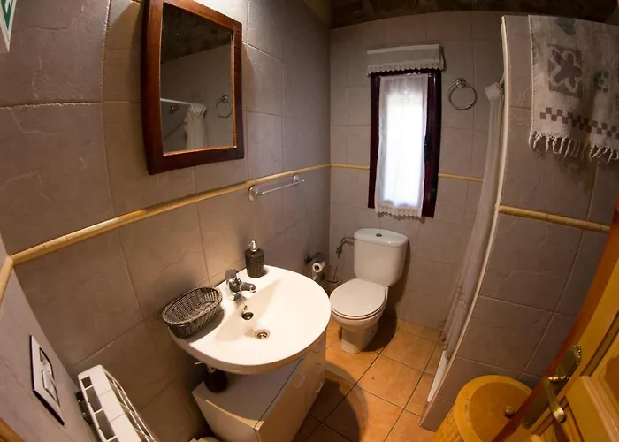 Casa De Piedra Casas del Monte